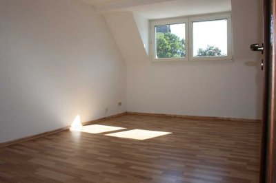 Bonn-Endenich, 1-Zimmer-Dachgeschosswohnung