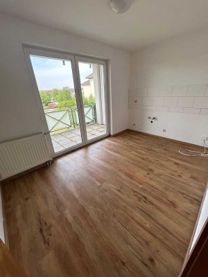 Moderne 2-Zimmer-Wohnung mit Balkon in zentraler Lage