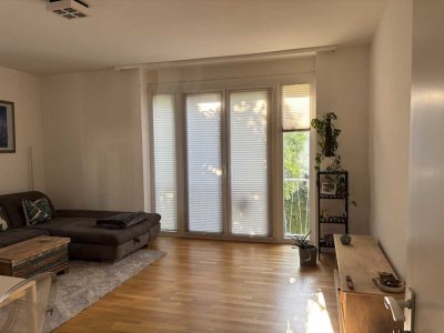 Schöne 3-Zimmer-Wohnung ab 1.8. in ruhiger Lage in Westend-Süd – teilsaniert, mit Einbauküche