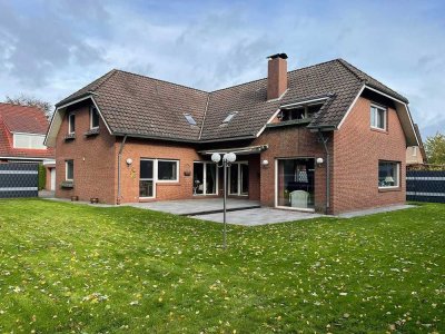 Exklusives Wohnhaus mit Doppelgarage in Sackgassenendlage