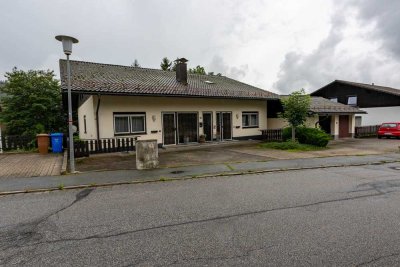 Schöne 3-Zimmer-EG-Wohnung mit Küche, Diele, Bad und Balkon in Ludwigsthal