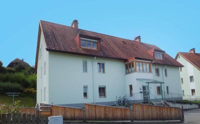 Romantische 3-Zimmer-Wohnung mit Kaminofen &amp; Balkon für Naturliebhaber - geförderte Miete ODER geförderte Miete mit Kaufoption - 3 Zimmer