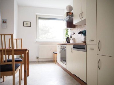 Urfahr Wischerstraße! Sehr zentral gelegene 50 m² Wohnung, Küche möbliert (ohne Ablöse), Tiefgarage optional, Straßenbahnnähe!