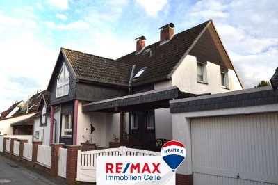 Einfamilienhaus mit Anbau/Einliegerwohnung + Keller + Garage! (RK-6272)