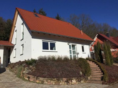 Freistehendes EFH mit Garten