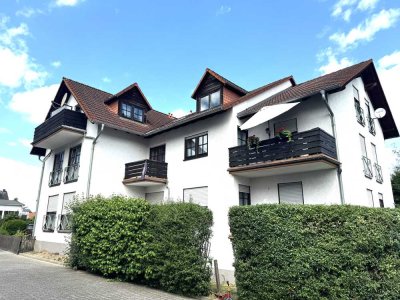 Freundliche 4-Zimmer-Dachgeschosswohnung mit Balkon in Altenstadt/Waldsiedlung
