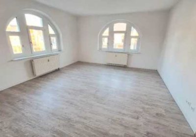 Tolle 2-Raum-Whg mit großem seperaten Dachstudio