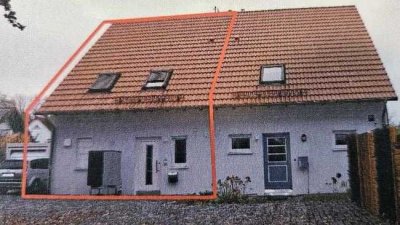 ZWANGSVERSTEIGERUNG:  Doppelhaushälfte in Augsburg ab € 560.000.-- möglich  !