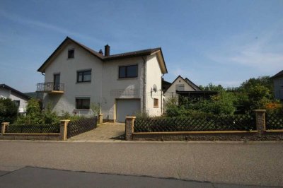 Gemütliches Wohnhaus mit Garage u. Nebengebäude ~ neue Heizung ...