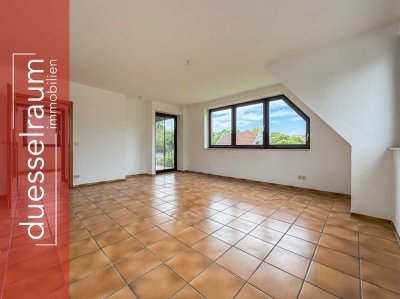 Düsseldorf Benrath: 2-Zimmer Maisonette Wohnung mit Nord-West-Balkon!