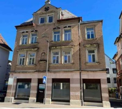 3 Fam. Haus mit Gewerbeflächen im EG in zentraler Stadtlage