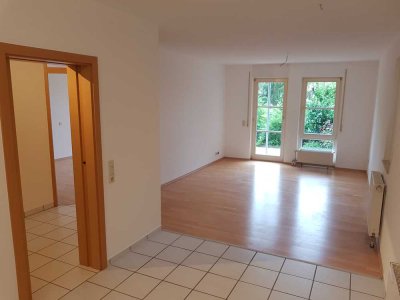 2,5-Zimmer Erdgeschosswohnung mit Terrasse & Garage in Weiler / Rottenburg am Neckar
