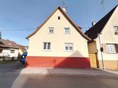 Provisionsfrei! Großes Einfamilienhaus mit Garage, Terrasse und Garten