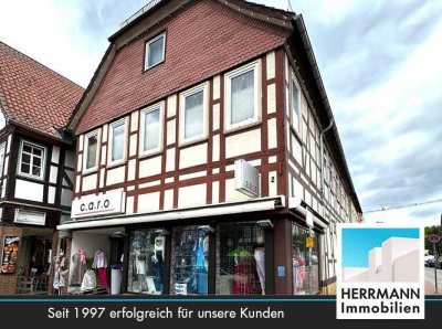 Top Lage in Springe – Wohn- und Geschäftshaus mit 2 Wohnungen und 2 Ladenflächen