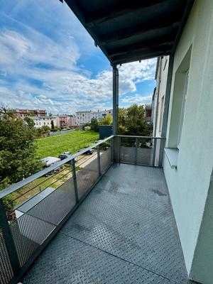 Helle 2-Zimmer Wohnung mit Balkon im Zentrum von Schwerin-Paulsstadt