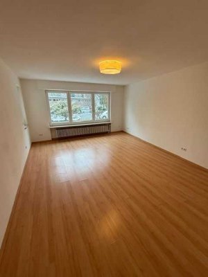 Schöne 3- Zimmerwohnung mit Balkon in Maschseenähe