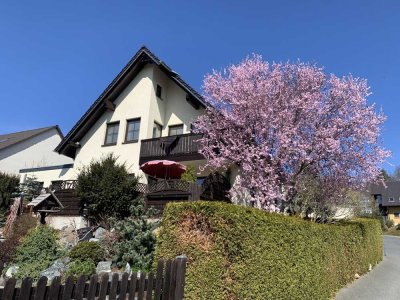 Neuwertiges Einfamilienhaus mit Garage in nachgefrager Wohnlage von Malter, Nähe Stausee