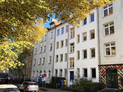 ++2-Zimmer mit EBK und Duschbad++