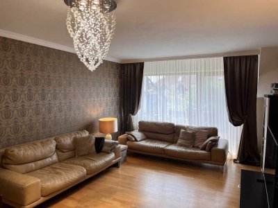 Exklusive 3,5-Zimmer-Maisonette-Wohnung auf 3 Etagen in Univiertel in Top Lage mit Balkon und EBK!!!