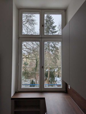 Erstbezug nach Sanierung: 2 Zi. Luxus-Wohnung mit Balkon in Berlin-Steglitz