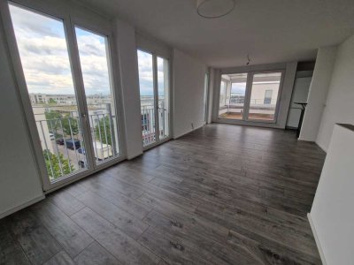 4-Zimmer-Maisonette-Wohnung, WG geeignet mit Dachterrasse.