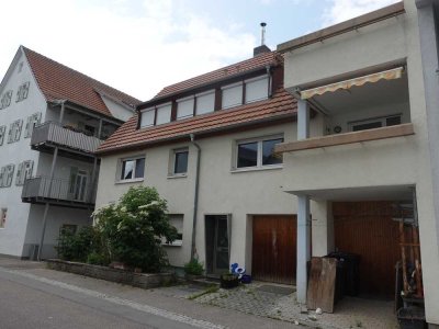 Großzügiges Mehrfamilienhaus in Rutesheim-Perouse – Drei Wohneinheiten!