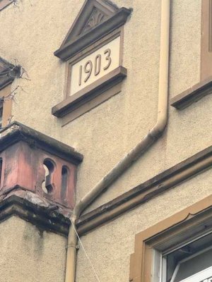 Gründerzeit 1903 renovierungsbedürftig hohe Decken