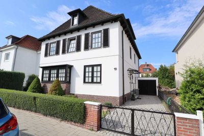 Großzügiges Haus mit zwei Einliegerwohnungen in Geestemünde