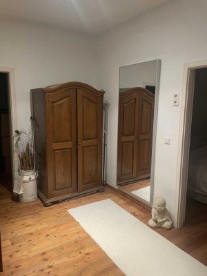 Altbauwohnung direkt am Bunten Garten | 80m2 | 2,5 Zimmer