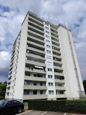 Freundliche leerstehende 2-Zimmer-Wohnung mit Balkon in Maintal von  privat