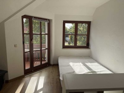 Helle 32 m² Wohnung mit Balkon in Dallgow-Döberitz