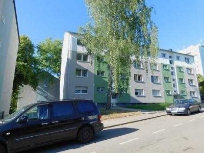 Gut aufgeteilte 3-Raum-Wohnung im EG, ideal für eine kleine Familie !