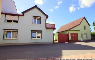 Top gepflegtes Einfamilienhaus mit viel Platz im Garten und in den massiven Nebengelässen