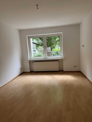 Duisburg Rheinhausen: 2 Zimmerwohnung