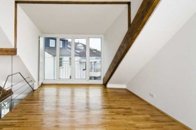 Toplage Hofgarten! Individuelle DG-Altbaumaisonette m. Aufzug