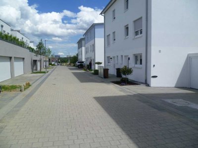 Familienfreundliche Doppelhaushälfte in S-Zazenhausen
