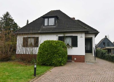 Tolles Grundstück - Einfamilienhaus auf großem Grundstück in Hamburg-Jenfeld