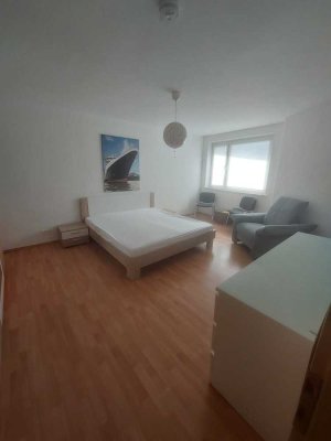 Stilvolle, modernisierte 2-Zimmer-Wohnung mit geh. Innenausstattung mit EBK in Hamburg Hamm-Mitte