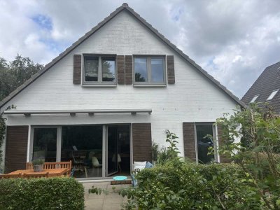 Möbliertes 7-Zimmer-Haus in Wedel für Familien mit Kindern