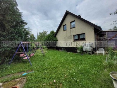 Einfamilienhaus mit Einliegerwohnung und neuer Gas-Zentralheizung in Blomberg!