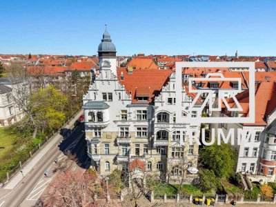 Einziehen & wohlfühlen: Renovierte 78 m² Dachgeschosswohnung