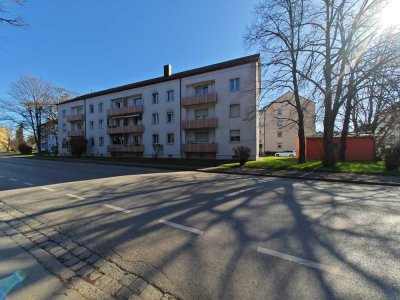 Frisch renoviert - praktische 3-Zi.-Whg. in Pfersee