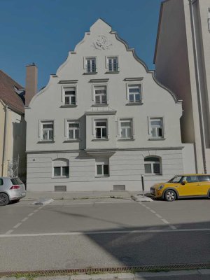 Charmante Altbauwohnung mit 2 Balkonen im beliebten Kreuzviertel – 93 m², 3 Zimmer,