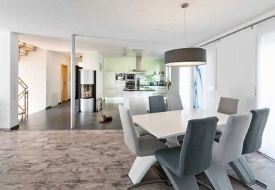 Modernes Einfamilienhaus 160 m² mit Terrasse, Balkon & Fernblick in ruhiger Lage