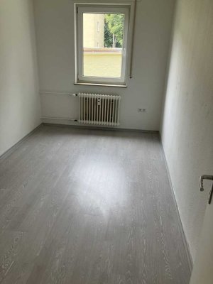 Ansprechende und gepflegte 4-Raum-Wohnung mit Balkon in Stetten am kalten Markt