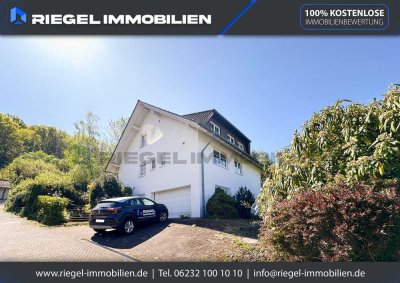 Sie hier? Wir auch! Vielseitiges 2-Familienhaus mit 3 Bädern und Doppelgarage in Top-Lage