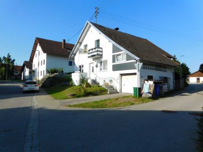 älteres Einfamilienhaus mit 5 Zimmern und Garage in der Nähe von Obergünzburg