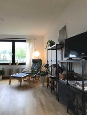 Helle 1-Zimmer Wohnung mit Balkon im 6. OG in Stuttgart-Botnang