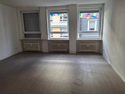 Renovierte 3-Zimmer-Wohnung in der Fußgängerzone in Kaiserslautern