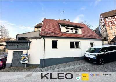 Sofort bezugsfertig & leerstehend – charmantes 1–2-Familienhaus mit Burgblick in Cadolzburg